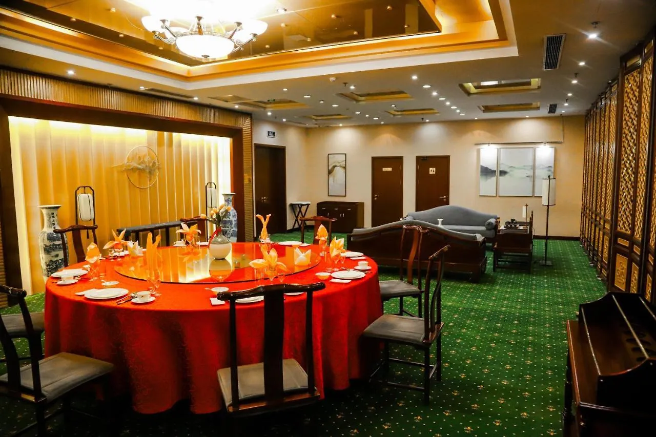 Beijing Palace Soluxe Hotel Astana 5*, Nur-Sultan (Astana)