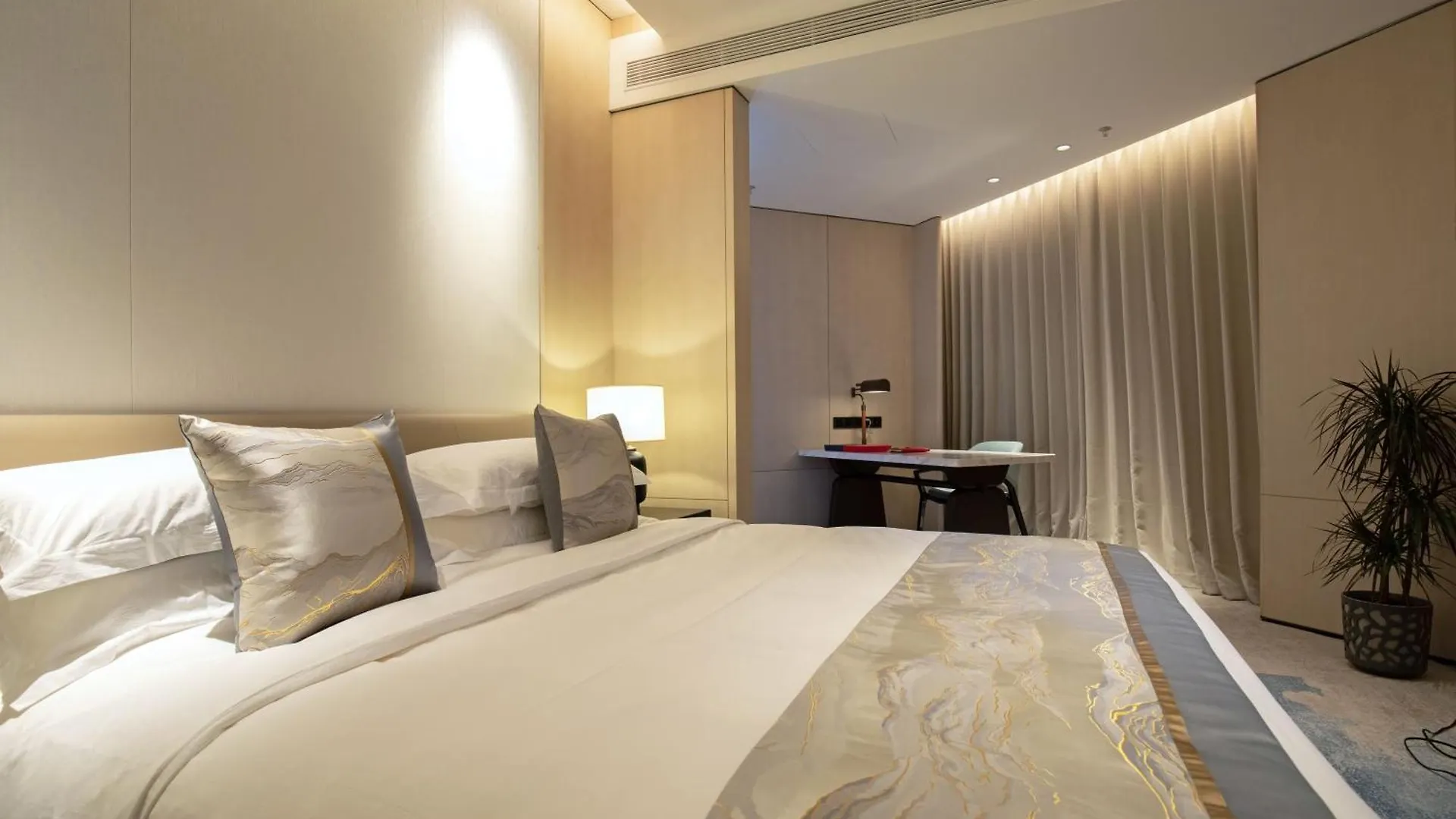 Beijing Palace Soluxe Hotel Astana