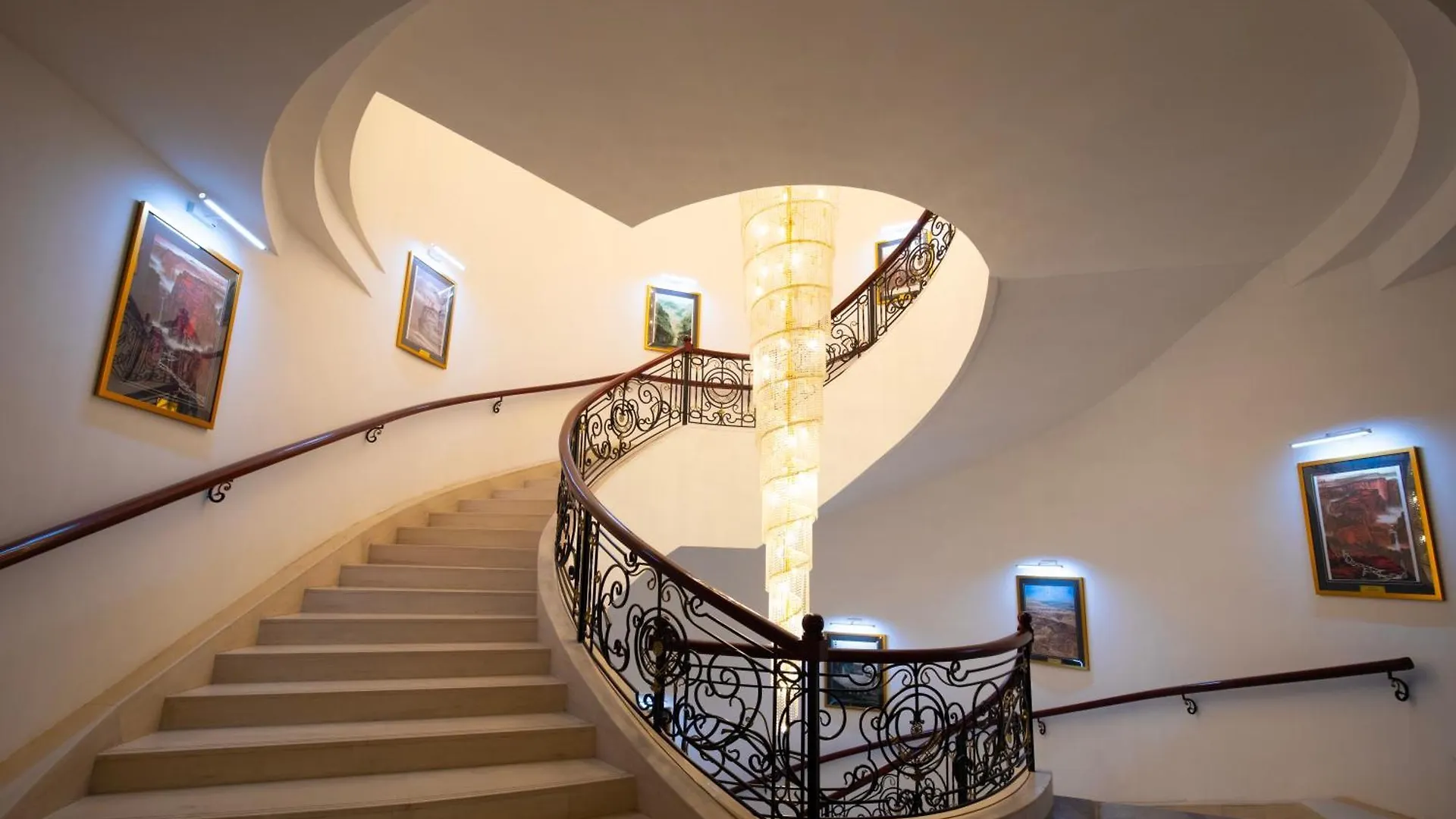 Beijing Palace Soluxe Hotel Astana