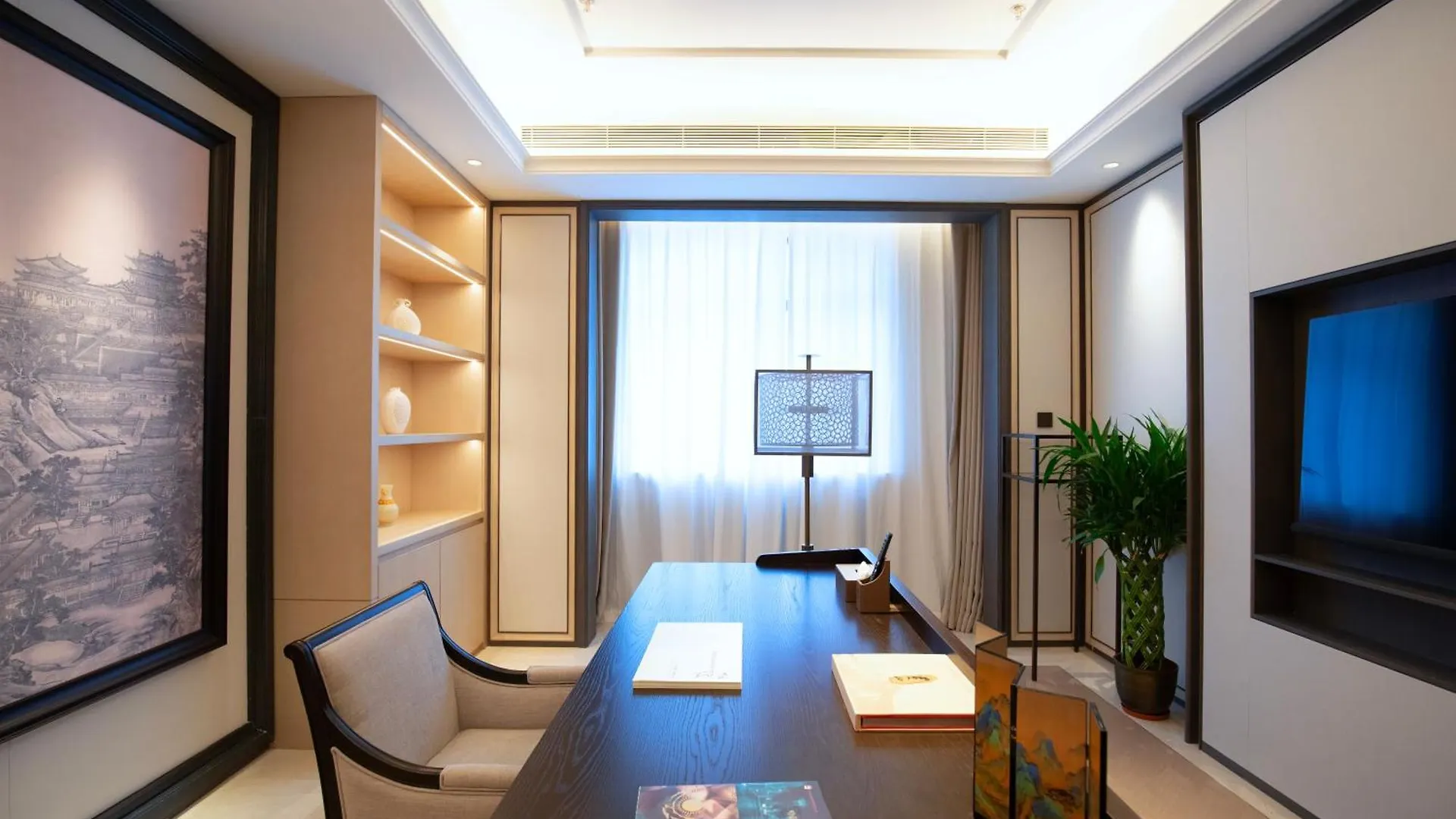 Beijing Palace Soluxe Hotel Astana 5*,