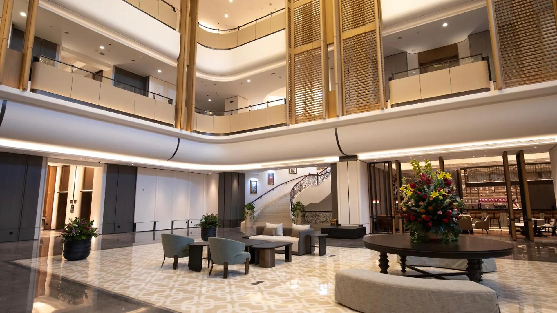 Beijing Palace Soluxe Hotel Astana