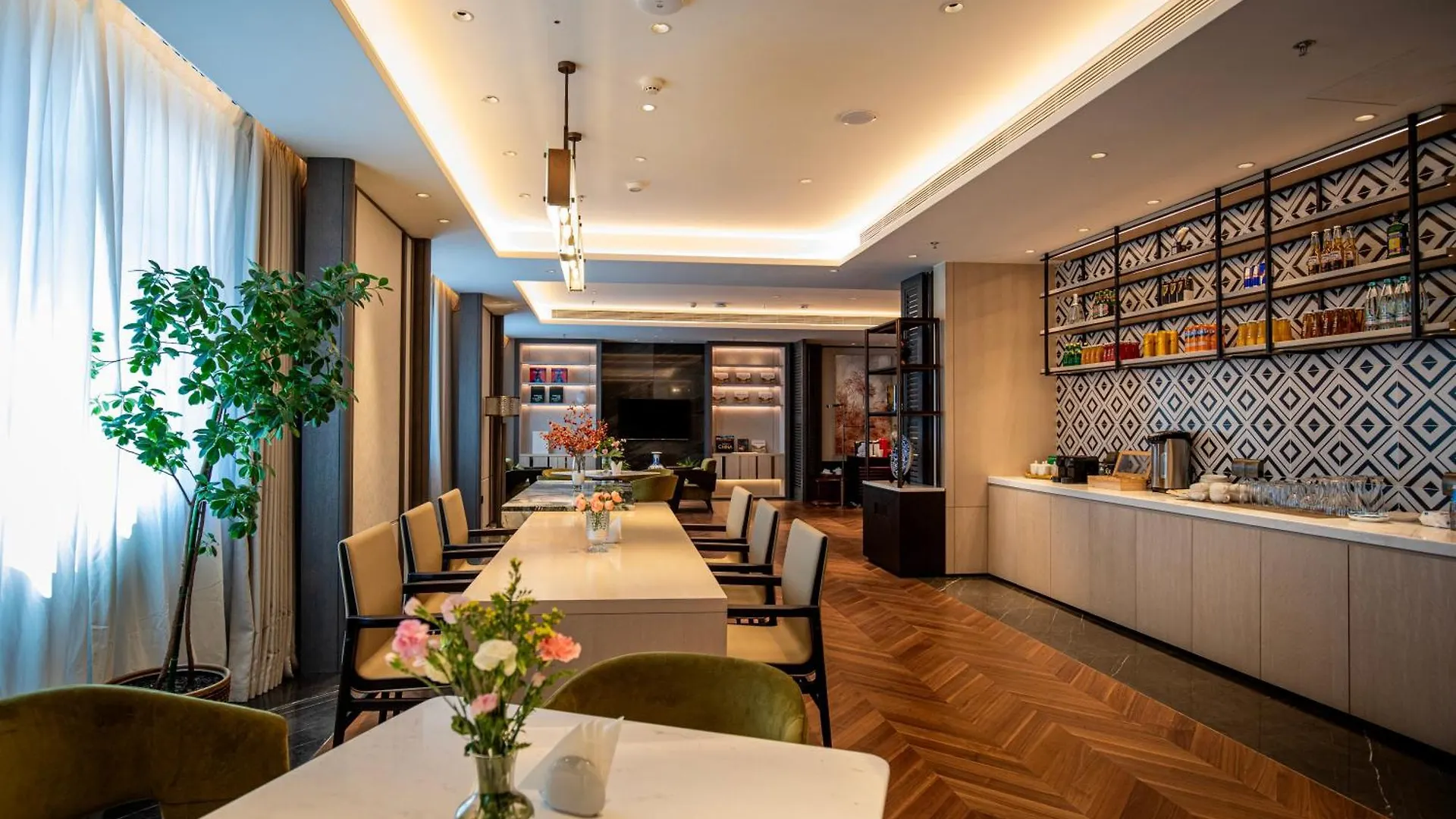 Beijing Palace Soluxe Hotel Astana 5*,  Kasachstan